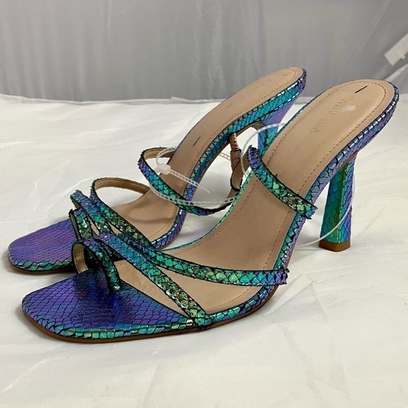 Carvela Kurt Geiger Goddess sandal with iridescent sequins snake embossed - Picture 9 of 11
